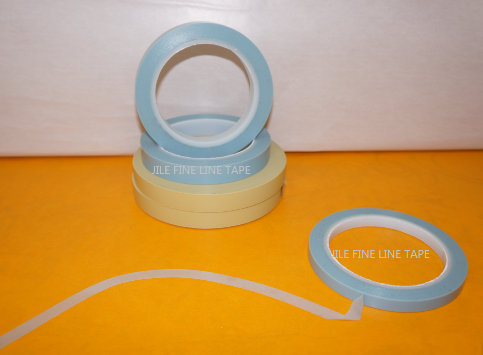 Ruban de masquage &agrave; lignes fines