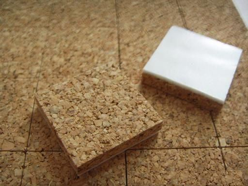 Coussinets en liège étirables avec mousse PVC